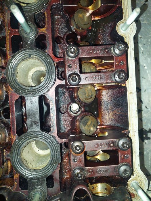Chiulasa Vw Passat B 5 1.8 ,Audi,cod 058 103 373 D
