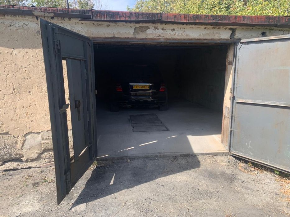 Большой гараж майкудук