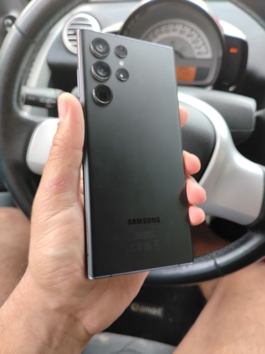 Samsung Galaxy S22 Ultra 5G – 256GB
