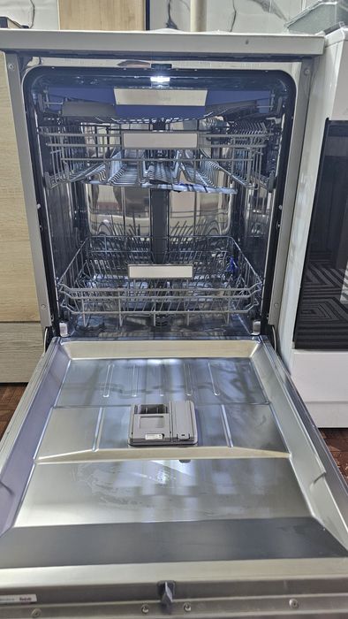 Посудомоечная машина Midea