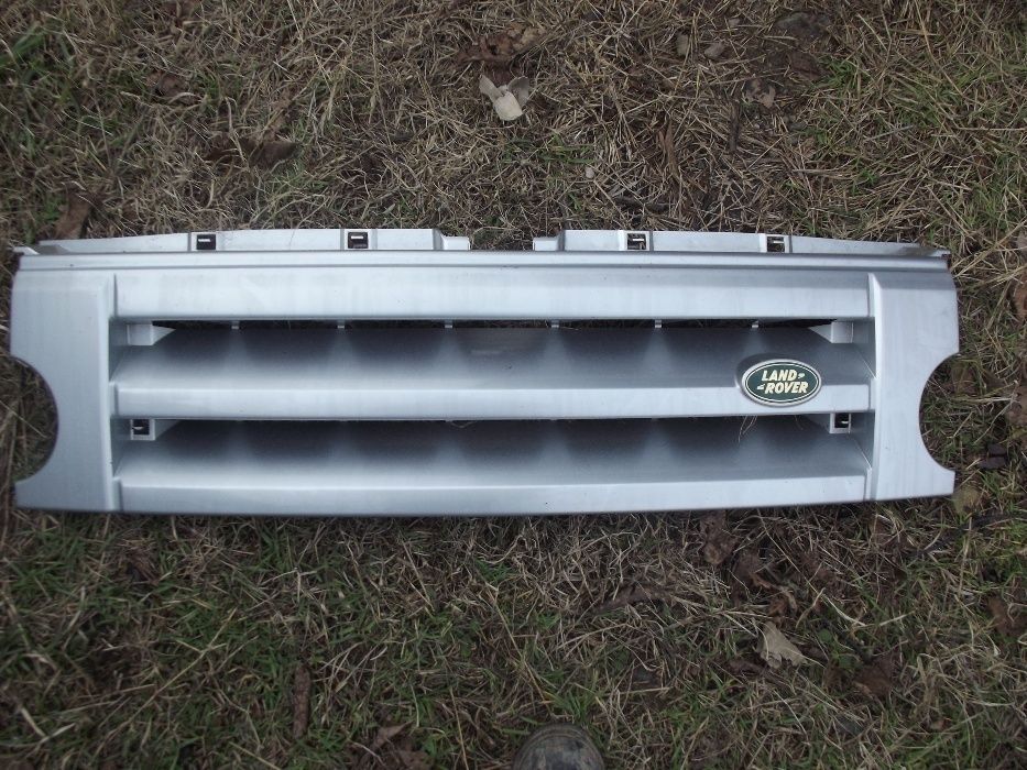 Grila Land Rover Discovery 3 grila fata Discovery 3 dezmembrez LR 3