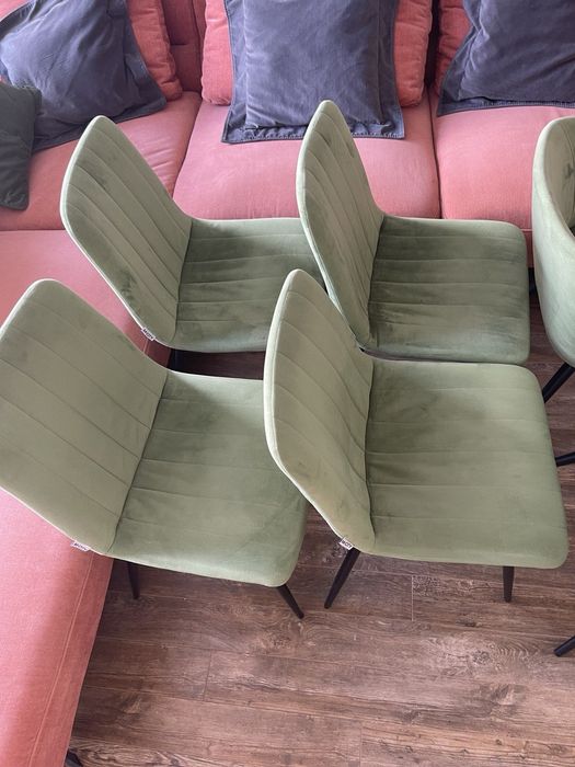 Стулья продаются