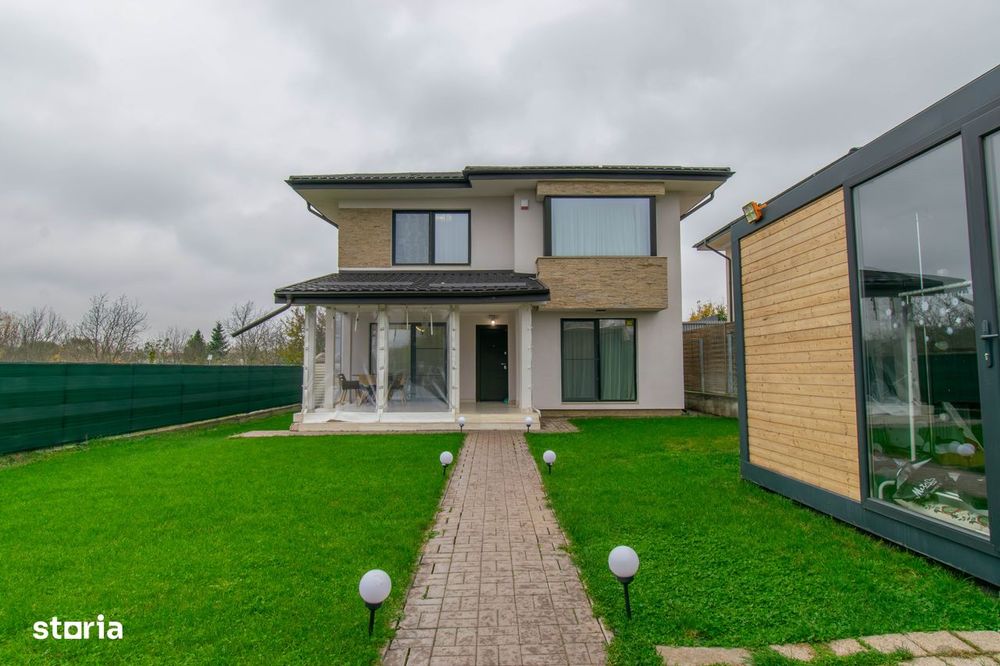 Vilă modernă cu vedere la lac, minicomplex inchis