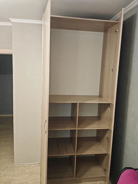 Продам шкаф в 4м микрорайоне