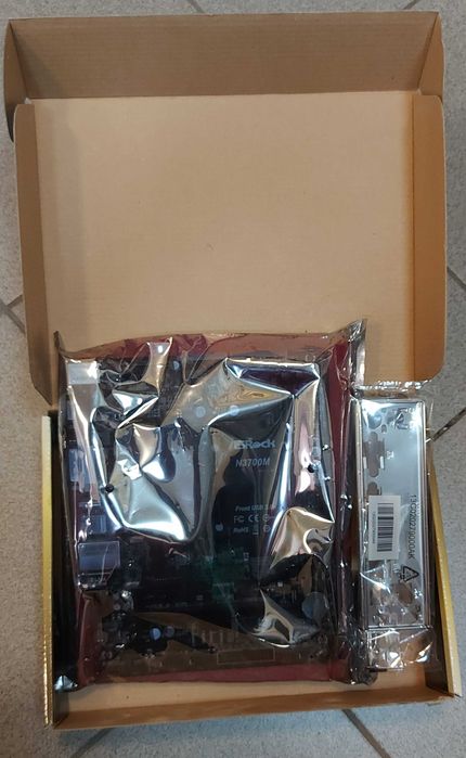 Материнская плата ASRock N3700M (встроенный процессор Intel Pentium)