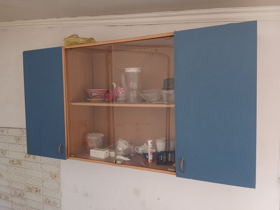 Настенный кухонный шкаф бу