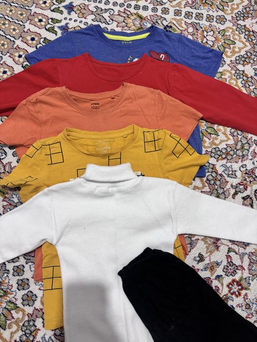 Куртка, брюки, футболки