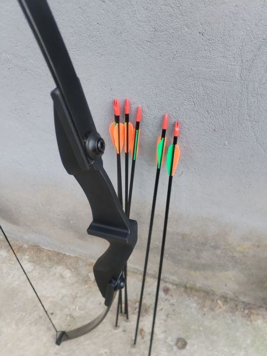 Комплект Лък, стрели, колчан и предпазител за ръката