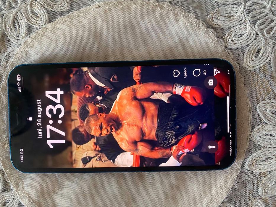 Iphone 12 albastru