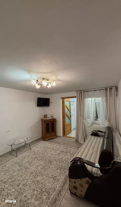 Ap 1 camera in zona Bucsinescu, la casa