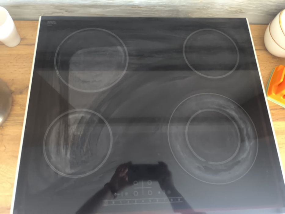 Продам электроплиту Bosch