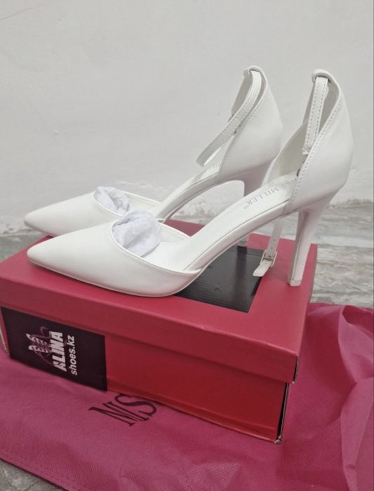 Продам платье срочно!