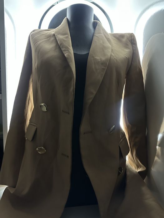 Кафяво елегантно сако