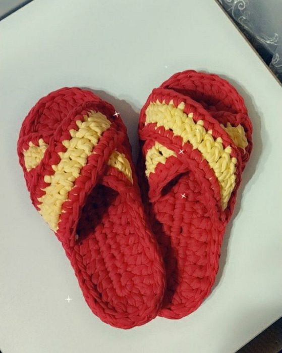 To'qilgan oyoq kiyim