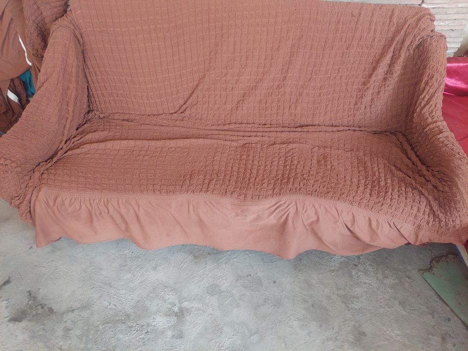 Ikkita divan tekin