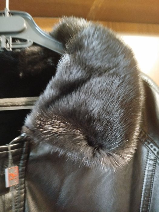 Кожаная куртка с мехом