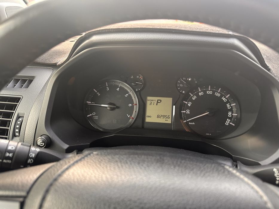 Автомобиль Toyota Prado 150