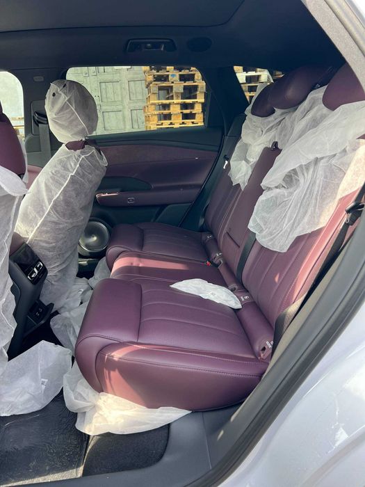 Voyah Free+ 2026 kuzov Oq kuzov Bardoviy salon