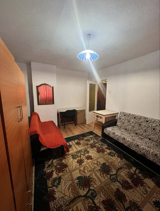 Închiriez Apartament