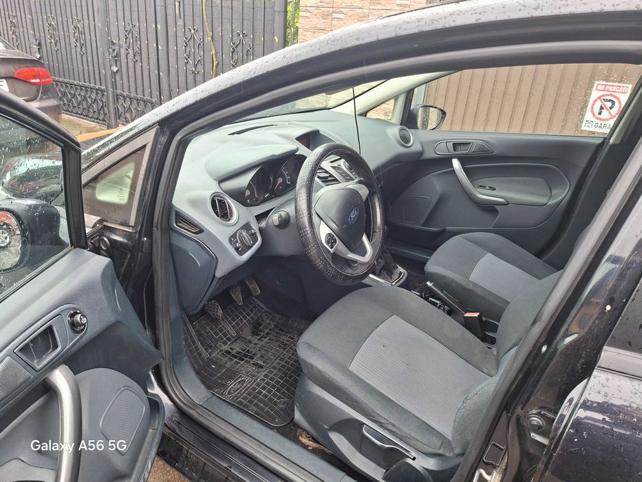 FORD Fiesta 2010 — imagine 2