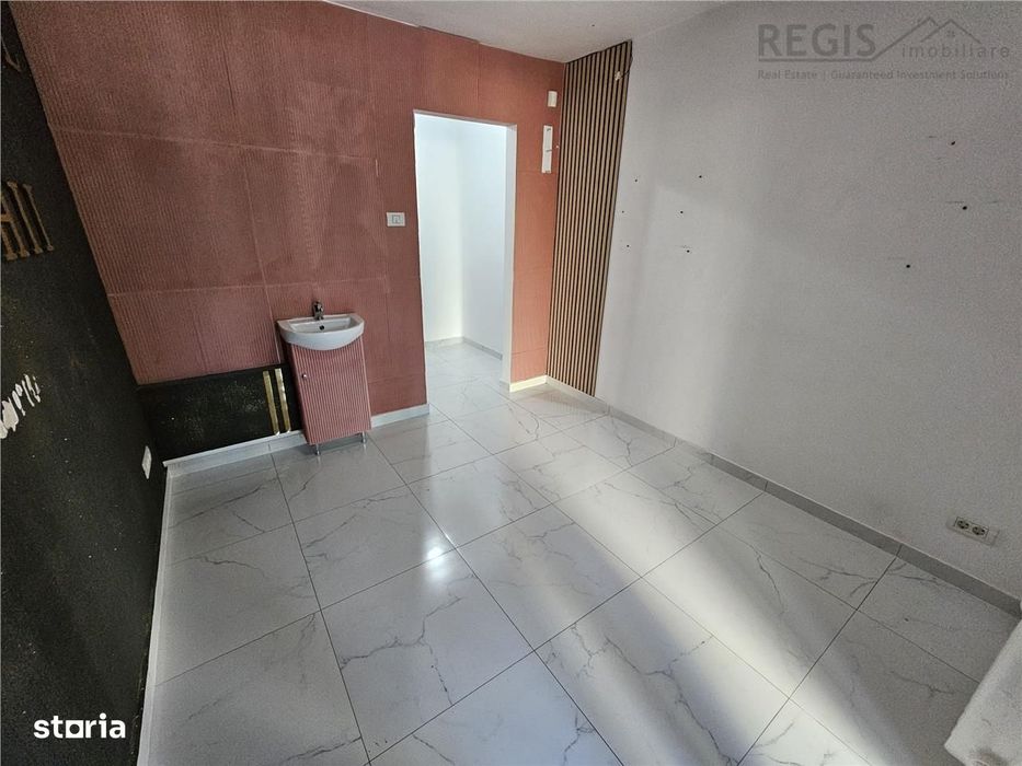 Vanzare spatiu comercial in cartierul Tractorul – 2 studiouri independ