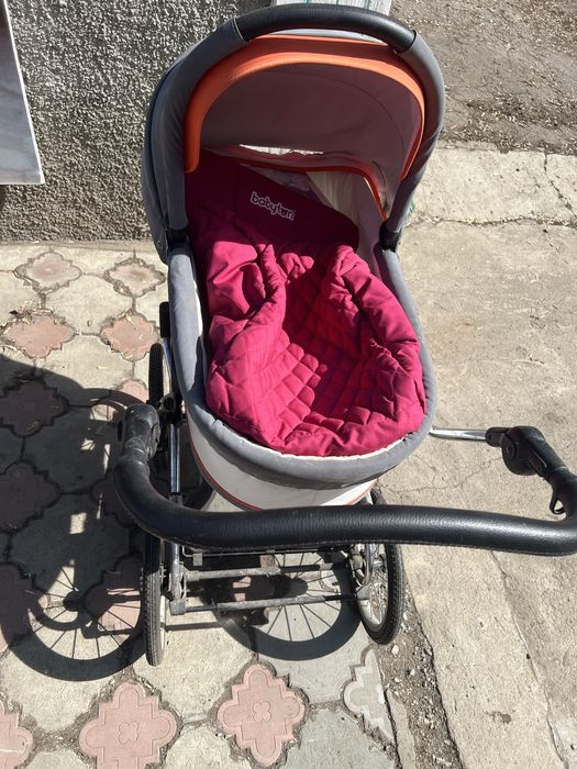 Продам детскую коляску
