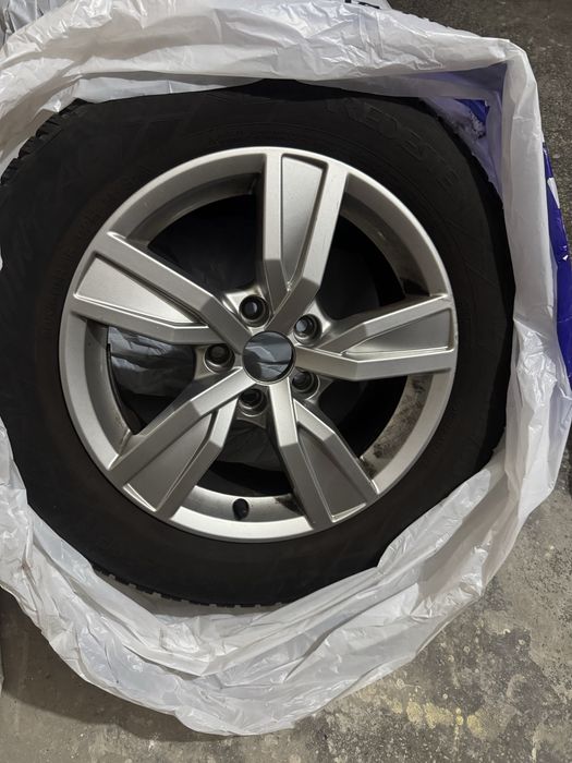 Гуми с оригинални джанти AUDI