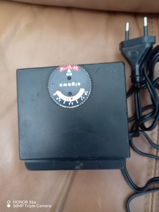 Касетъчна Камера и Светкавица N128