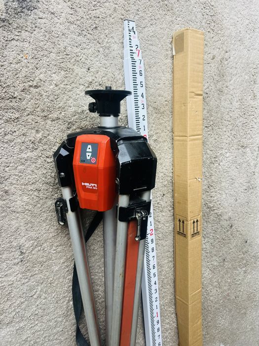 Hilti PRA 90 trepied telescopit plus rigla hilti