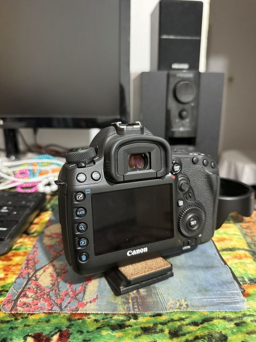 Canon mark 4 сатылады