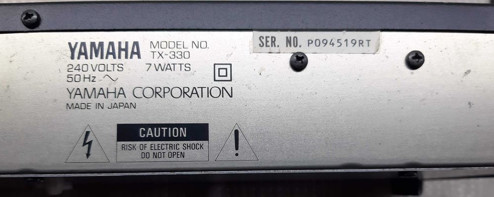 Natural Sound AM/FM Stereo Tuner Yamaha TX-330