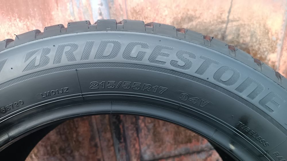 215/55/17 Bridgestone