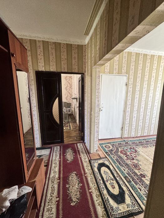 Нефтчилар/Санжарбек Фазоси 4хонали квартира сотилади, СРОЧНО!!