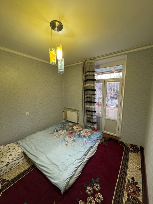 Срочно Продаеться 2-ком квартира городе Чирчике районе Наваи центр