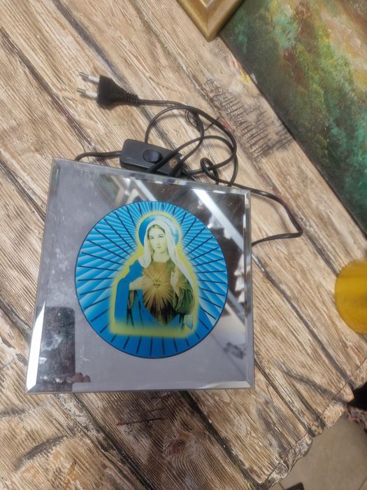 Картини и сувенири на религиозна тематика