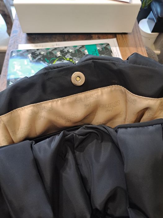 Дамска чанта Guess