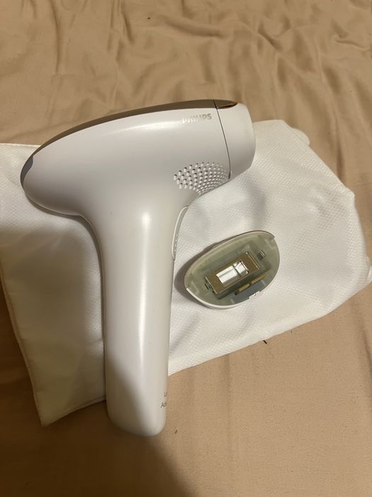 Фотоепилатор Philips Lumea Advanced SC1998