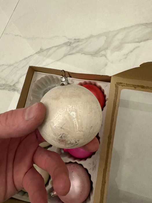 Set 6 globuri brad craciun rare în cutia originală roz alb anii 1947