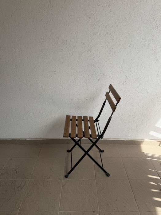 masă cu scaune pentru gradina