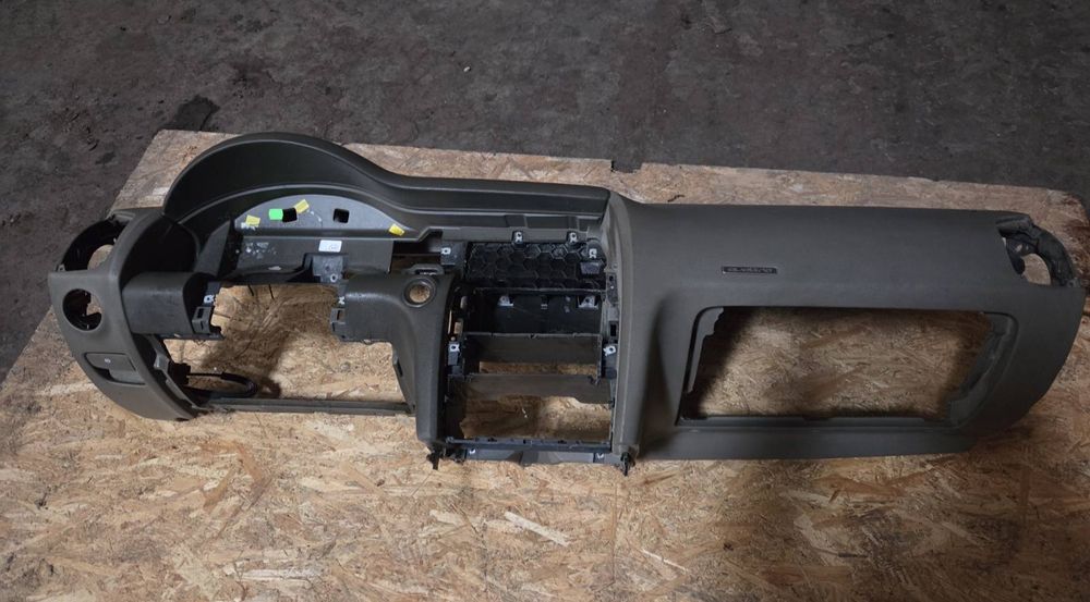 Табло за Audi Q7