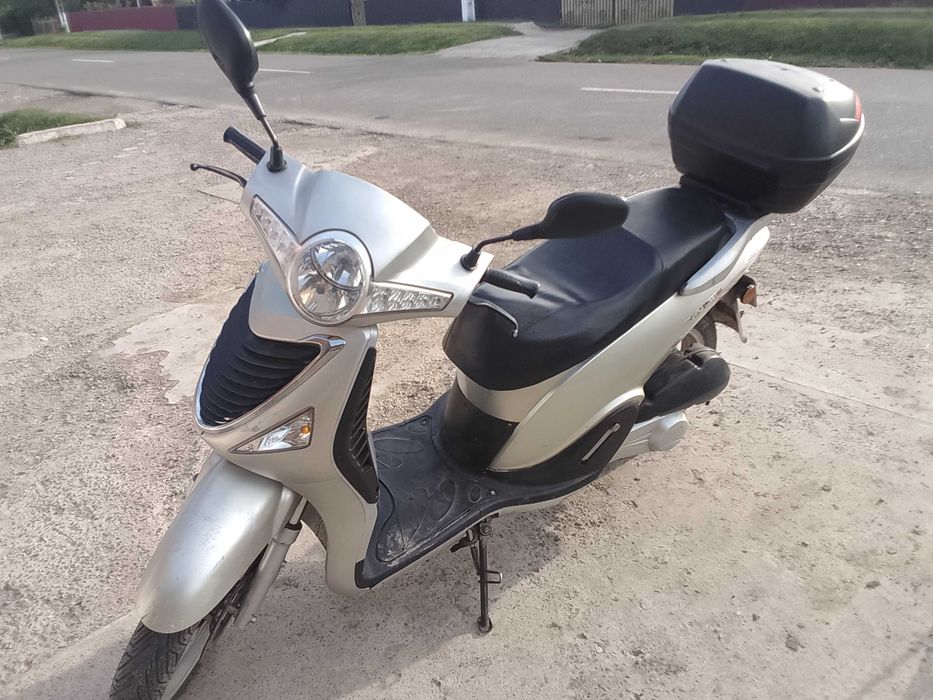 Scuter de vânzare