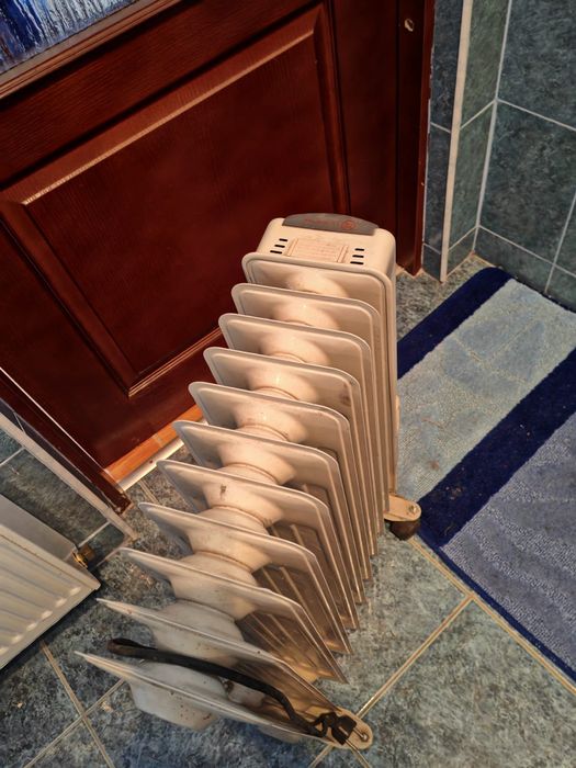 Radiator/calorifer/aeroterma pe ulei 11 elementi