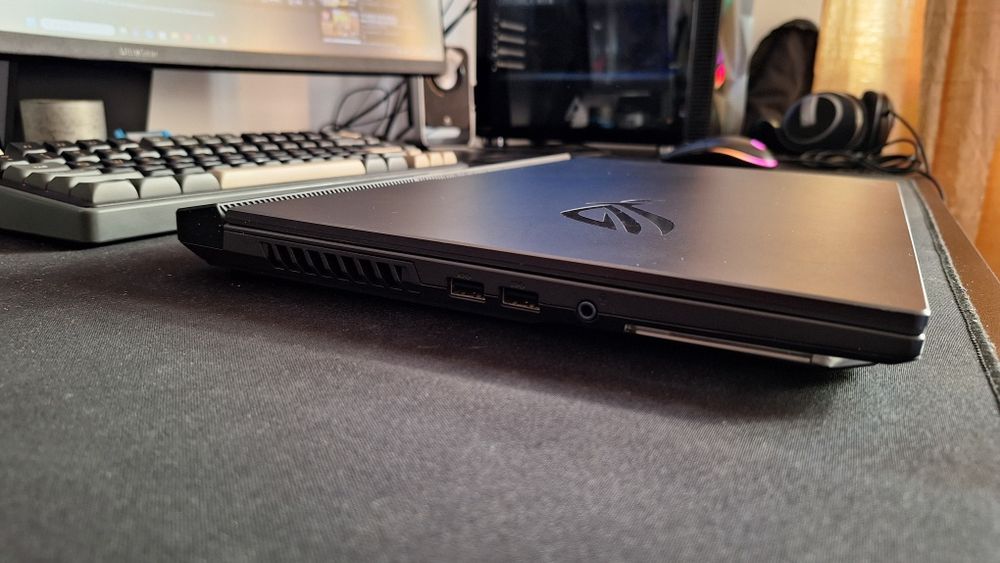 Laptop gaming ASUS ROG Strix G15