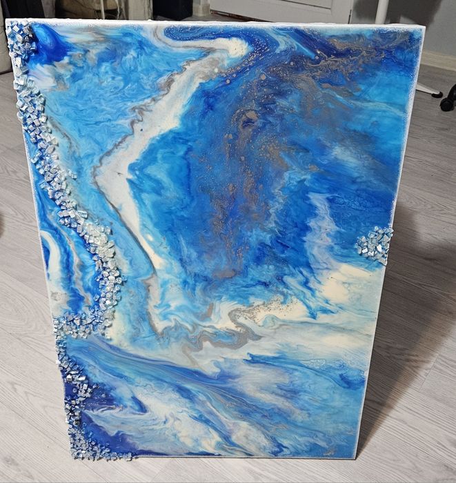 Картина со столиком