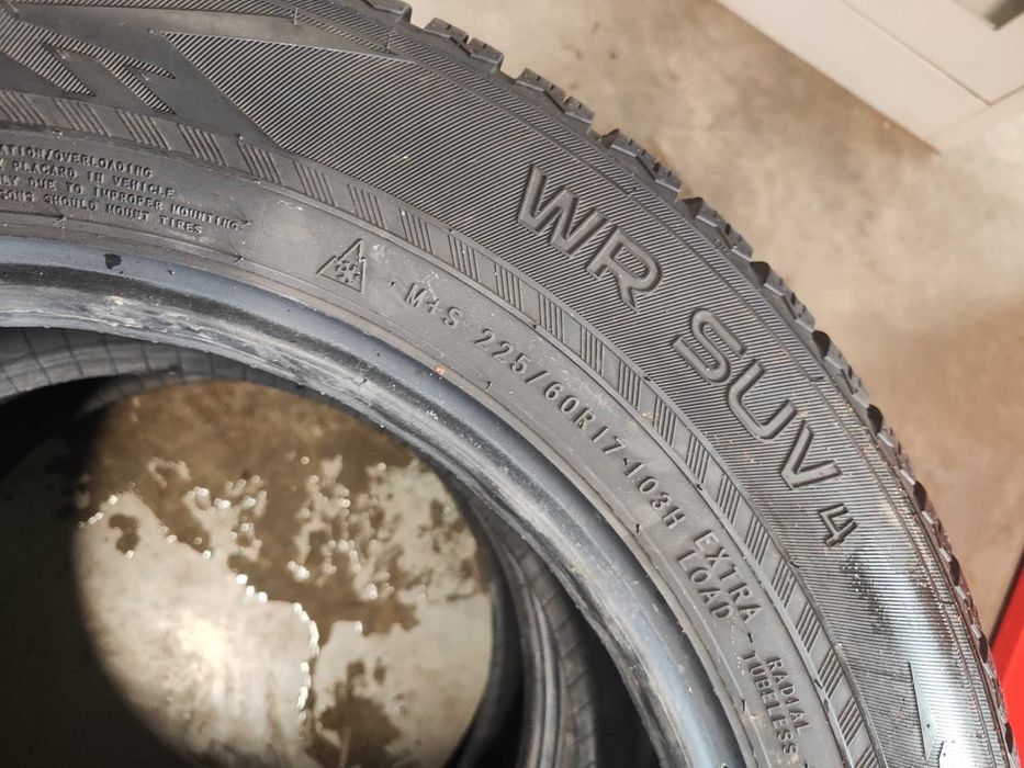 4бр.зимни гуми 225/60/17 Nokian