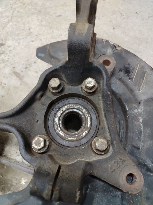 Ступица в сборе с подшипиником subaru