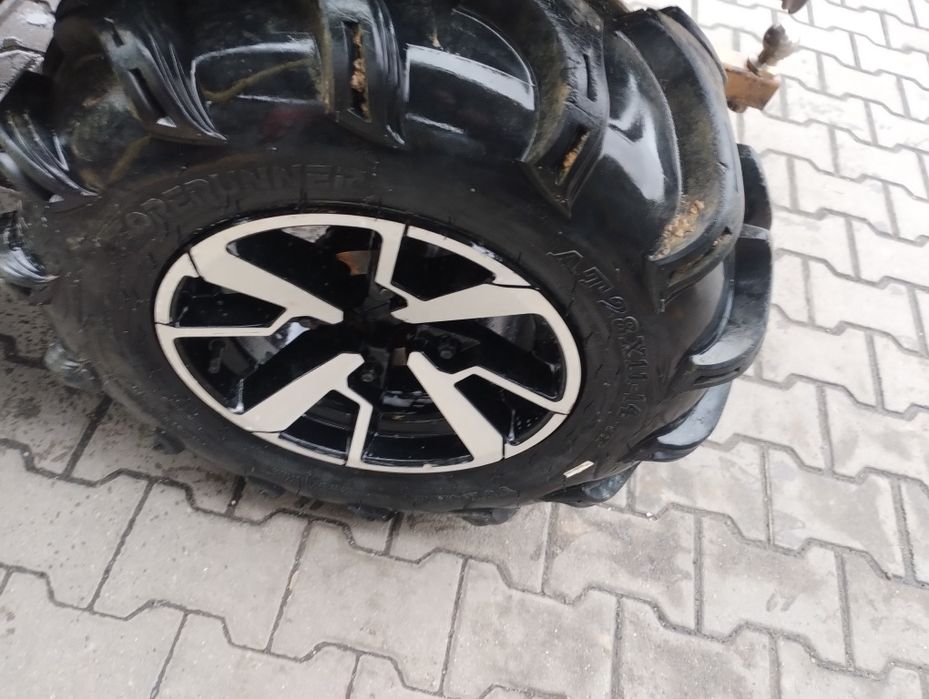 Jante can am  outlander, cauciucuri r14, 28x11x14,28x9x14