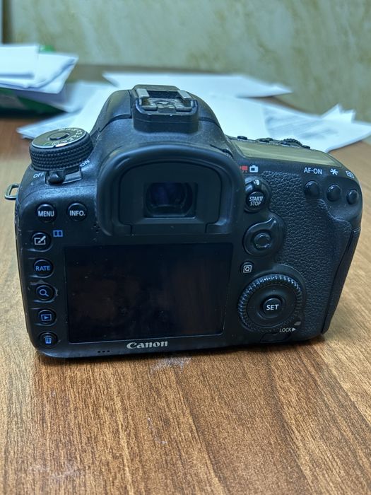 Фотоапарат Canon 7D mark 2