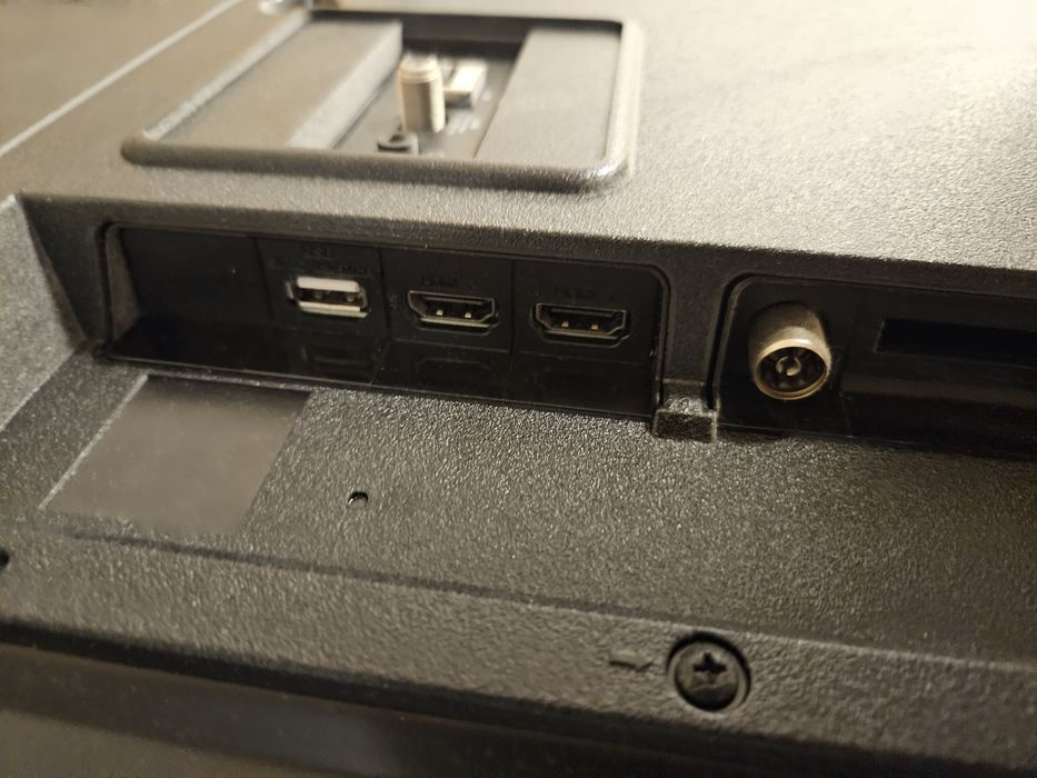 Телевизор 50 инча смарт JVC LT-50VU3101