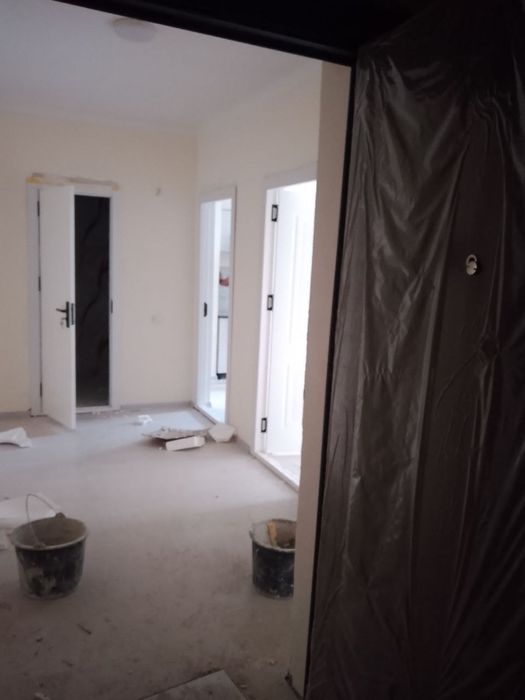 Uy sotiladi pul zarul